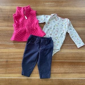 Carter’s 3-piece onesie, pants and vest set
